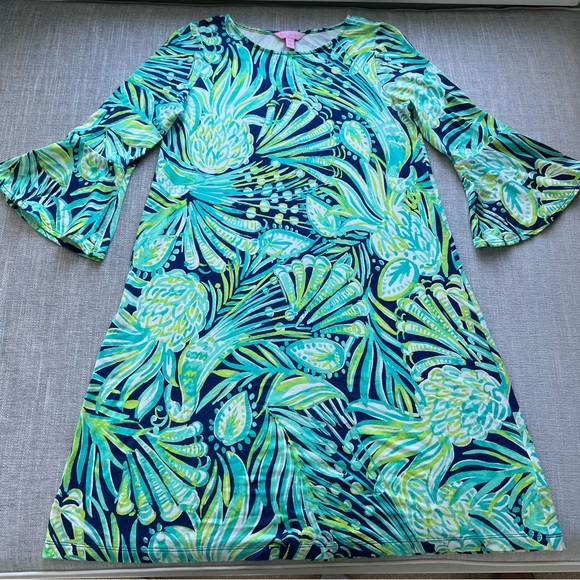 Lilly Pulitzer Ophelia Dress in Bright Navy Party Like a Flick Star Pineapple - Picture 1 of 6